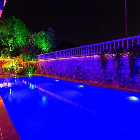 Kabasakal Otel Çeşme Esterno foto