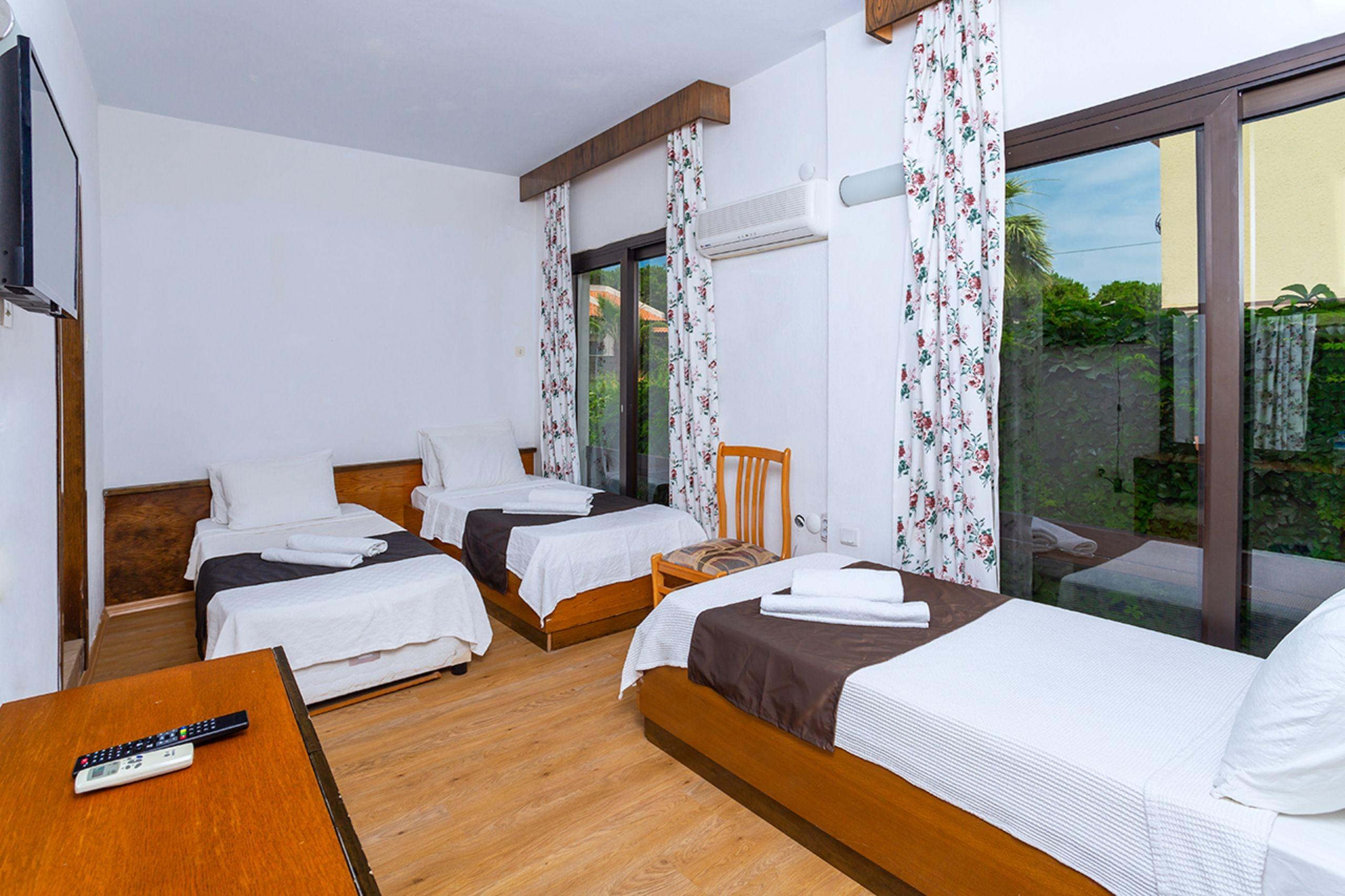 Kabasakal Otel Çeşme Esterno foto