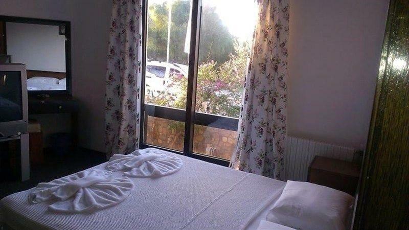 Kabasakal Otel Çeşme Esterno foto