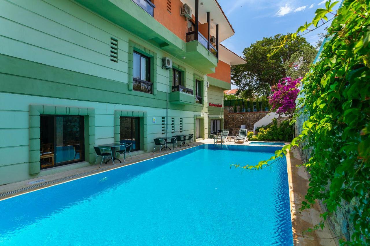 Kabasakal Otel Çeşme Esterno foto