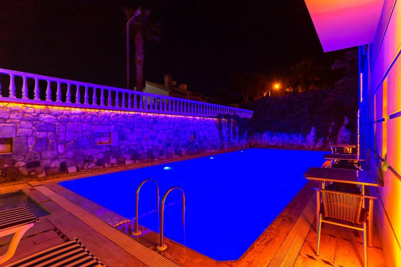 Kabasakal Otel Çeşme Esterno foto