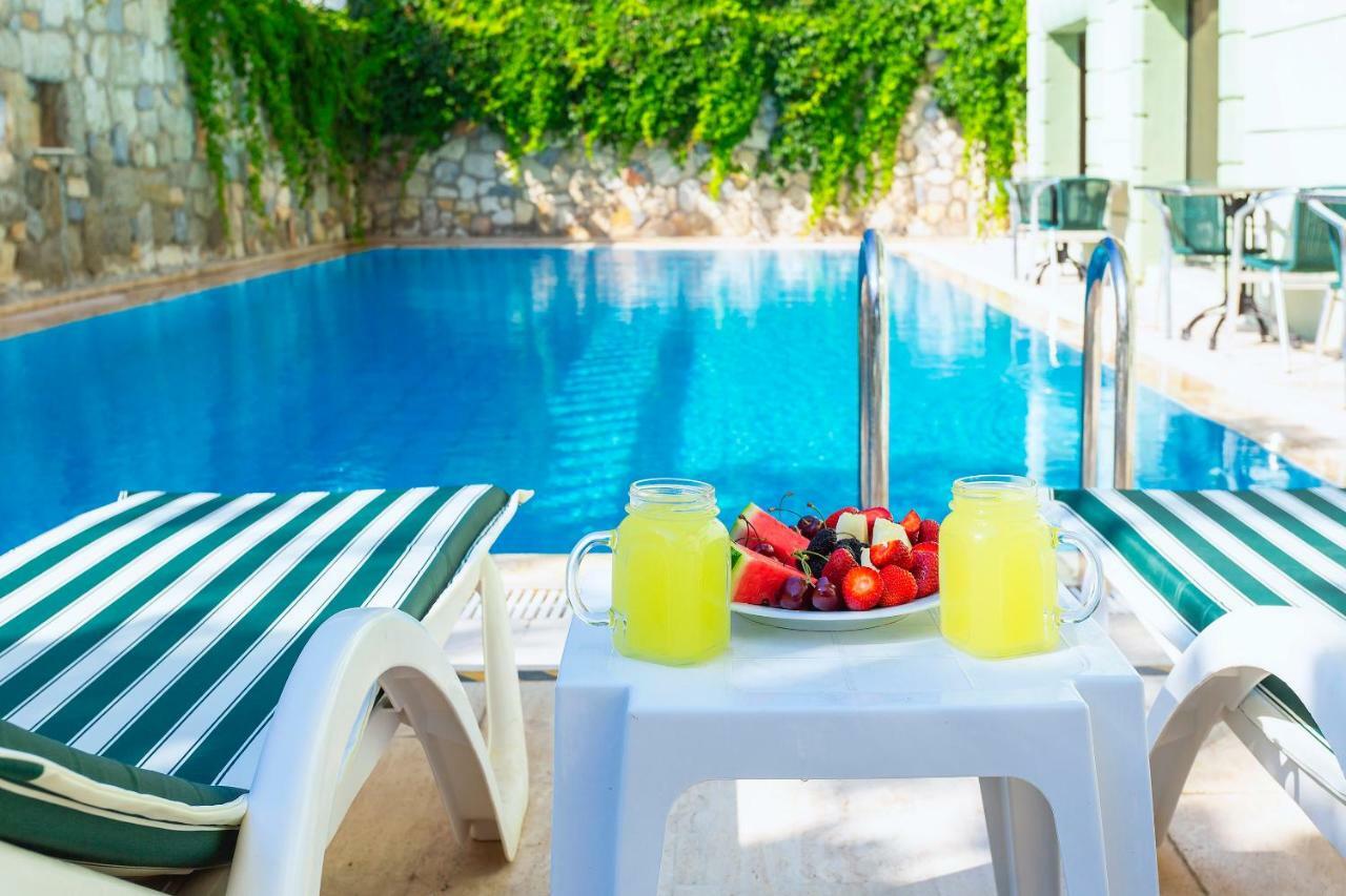 Kabasakal Otel Çeşme Esterno foto