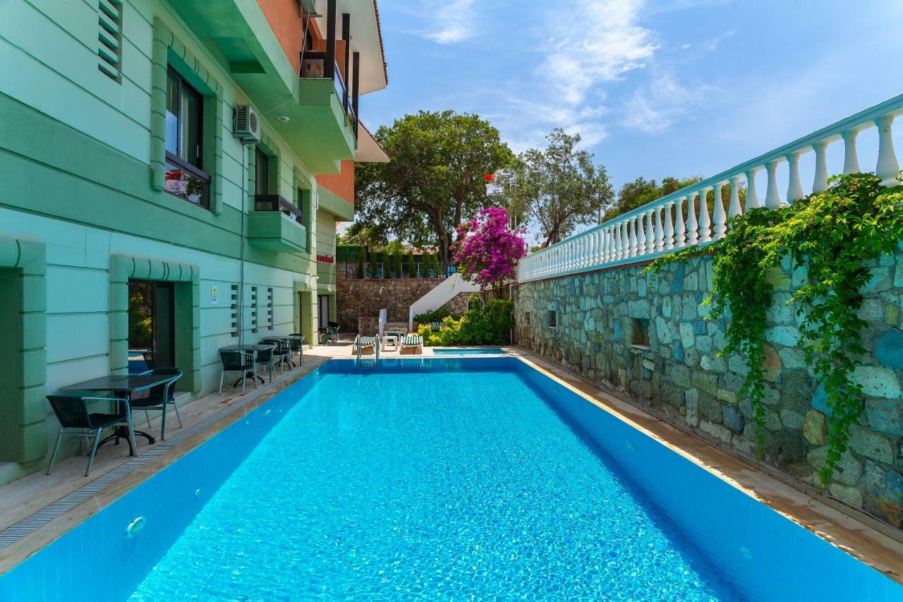 Kabasakal Otel Çeşme Esterno foto