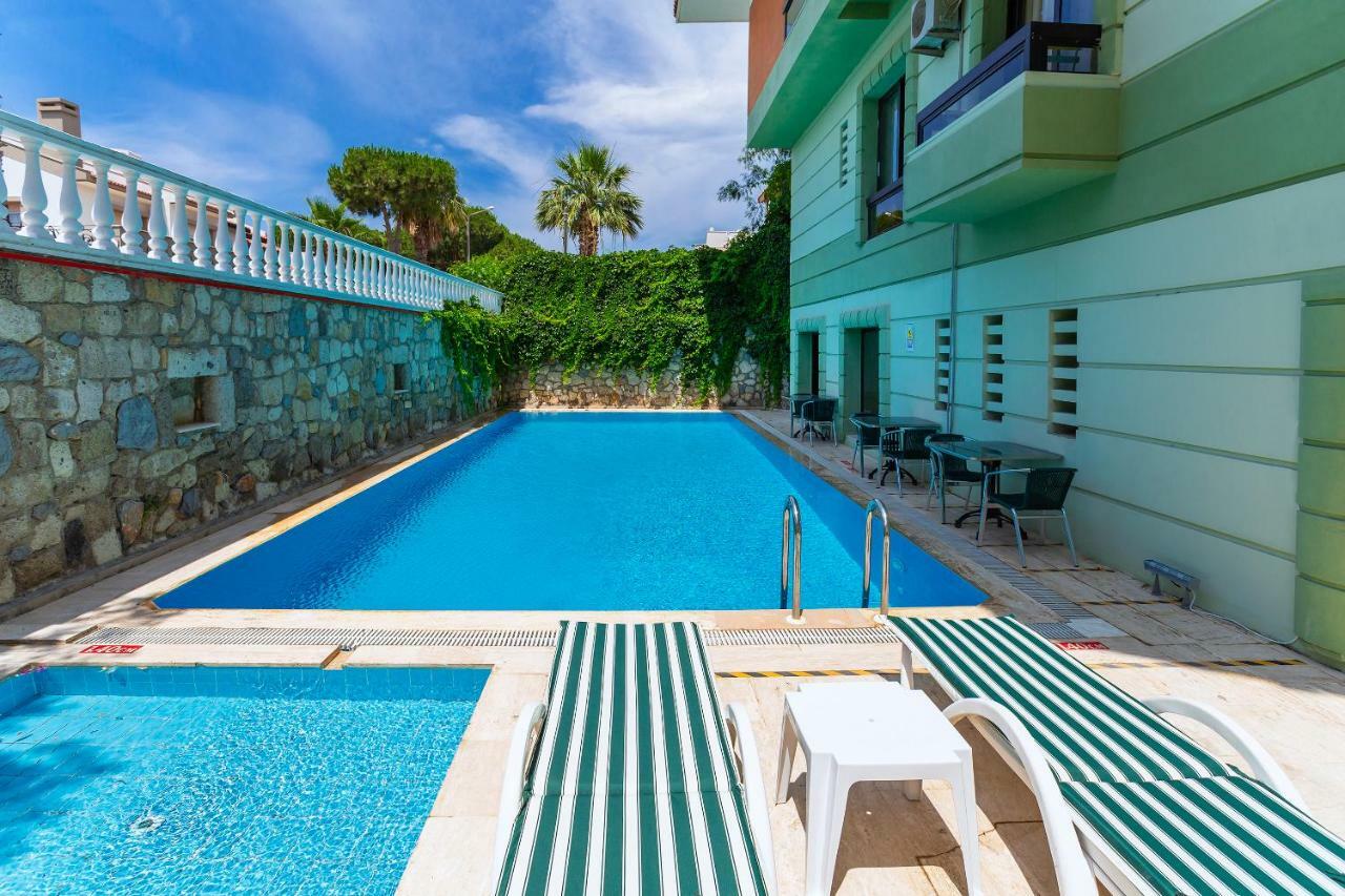 Kabasakal Otel Çeşme Esterno foto