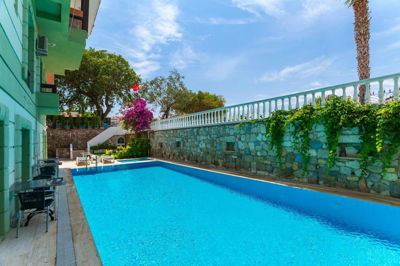 Kabasakal Otel Çeşme Esterno foto