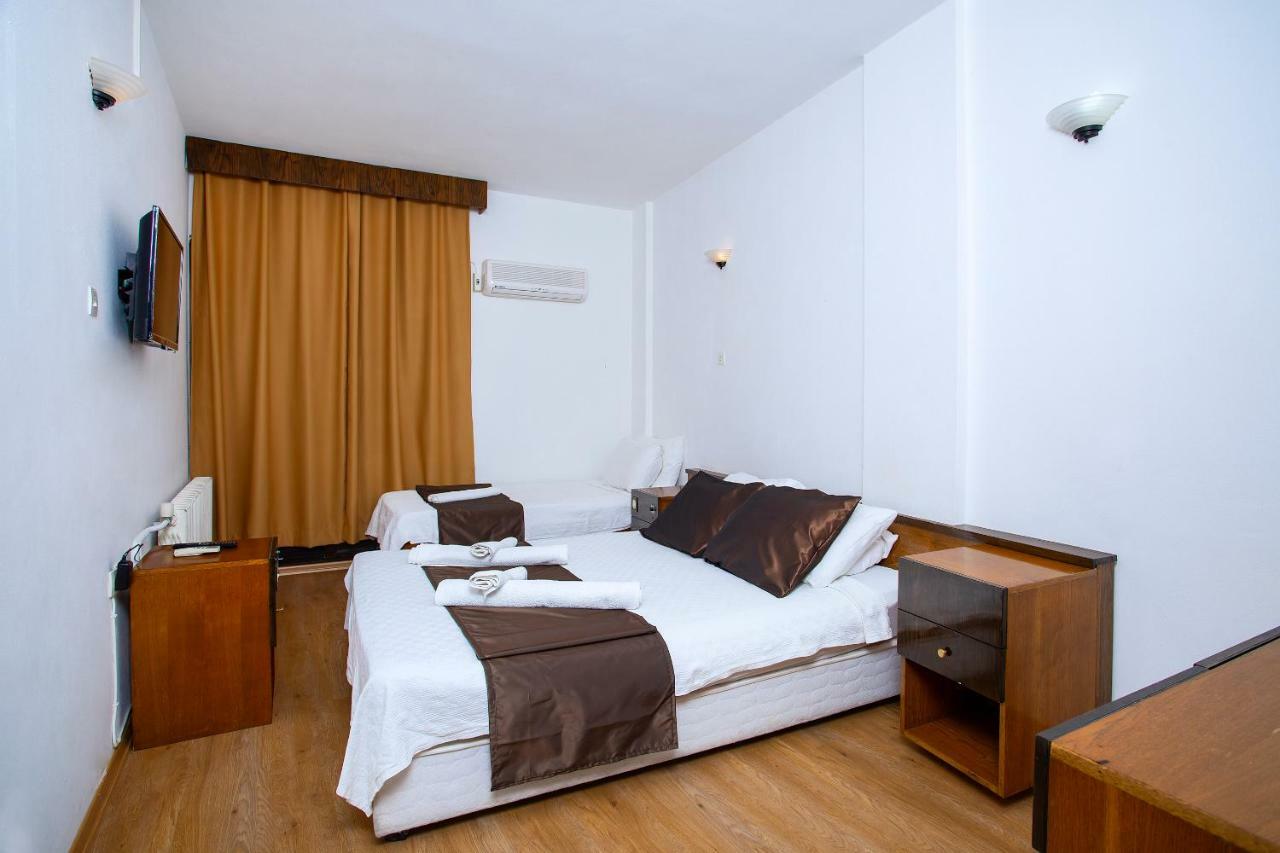 Kabasakal Otel Çeşme Esterno foto