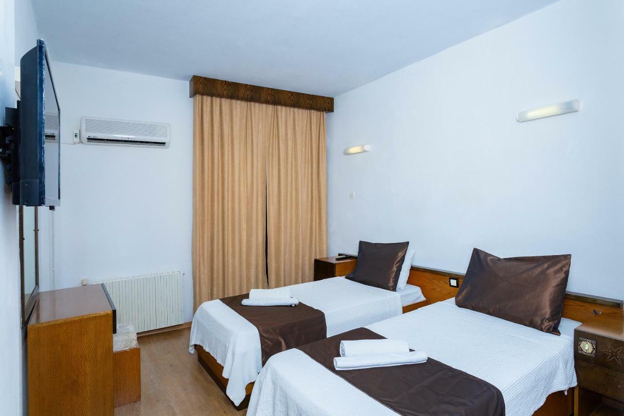 Kabasakal Otel Çeşme Esterno foto