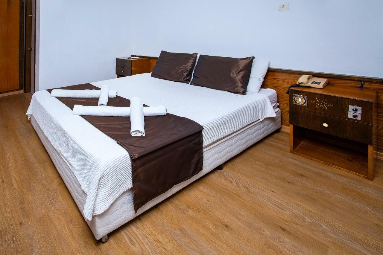 Kabasakal Otel Çeşme Esterno foto